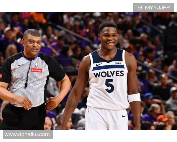 亚特兰大老鹰与国王激战正酣谁能在这场对决中笑到最后 亚特兰大老鹰与国王激战正酣谁能在这场对决中笑到最后