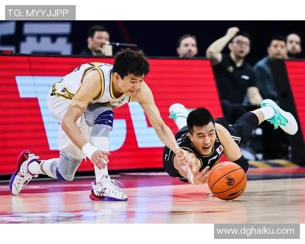 孙铭徽的篮球之路：从青涩少年到国家队核心的成长历程与辉煌成就