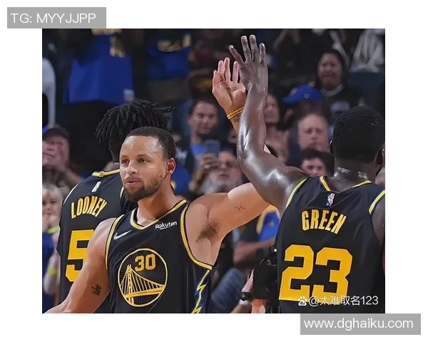 2018年10月10日湖人与勇士的激烈对决回顾与精彩瞬间分析