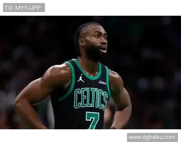 杰伦布朗的篮球之路与成长故事探秘