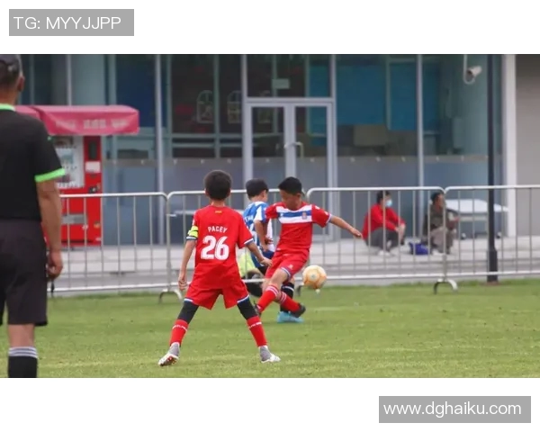 U19卡塔尔与阿联酋激战正酣青少年足球赛场上的精彩对决