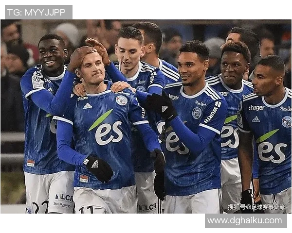 堪萨斯城竞技迎战费城球队展现激烈对抗与精彩瞬间