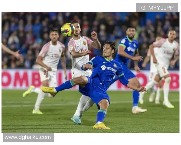 巴塞罗那与塞维利亚的巅峰对决精彩回顾与赛后分析