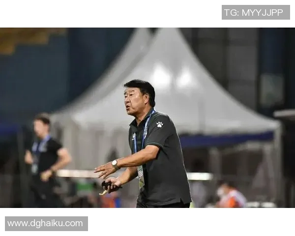 成都排球队实力强劲荣登全国排球排行榜第三名引发关注