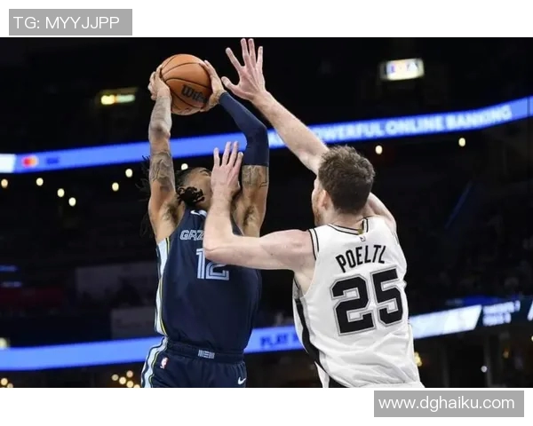 莫兰特复出首战轰下38分灰熊球迷齐声高喊MVP荣耀时刻